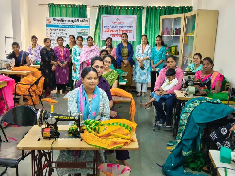 nauvari saree activity
